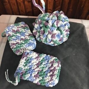 Gift packaged Spa bath gift set, 5 inch pouf and 2 soap savers